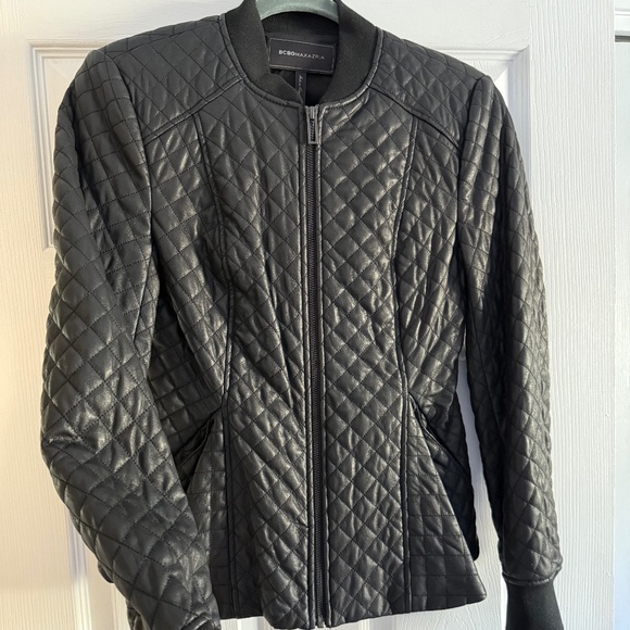 BCBG Maxazria Black Quilted Faux Leather Bomber JKT Coat Ruffle Peplum XS NWOT - Picture 4 of 14